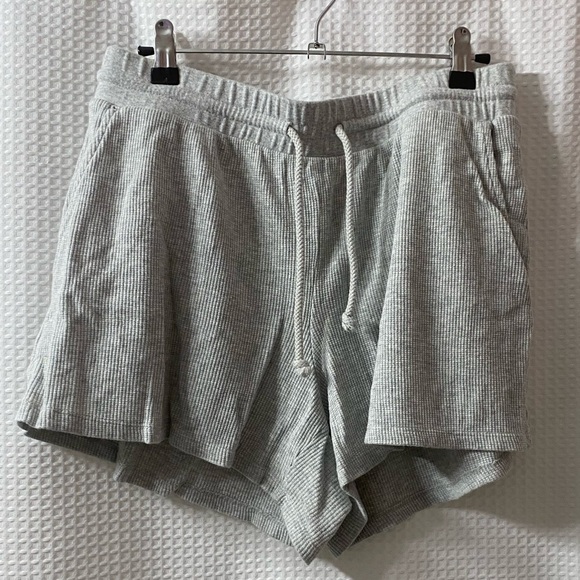 NWOT L&G Wafflestitch Drawstring Shorts - Picture 1 of 5
